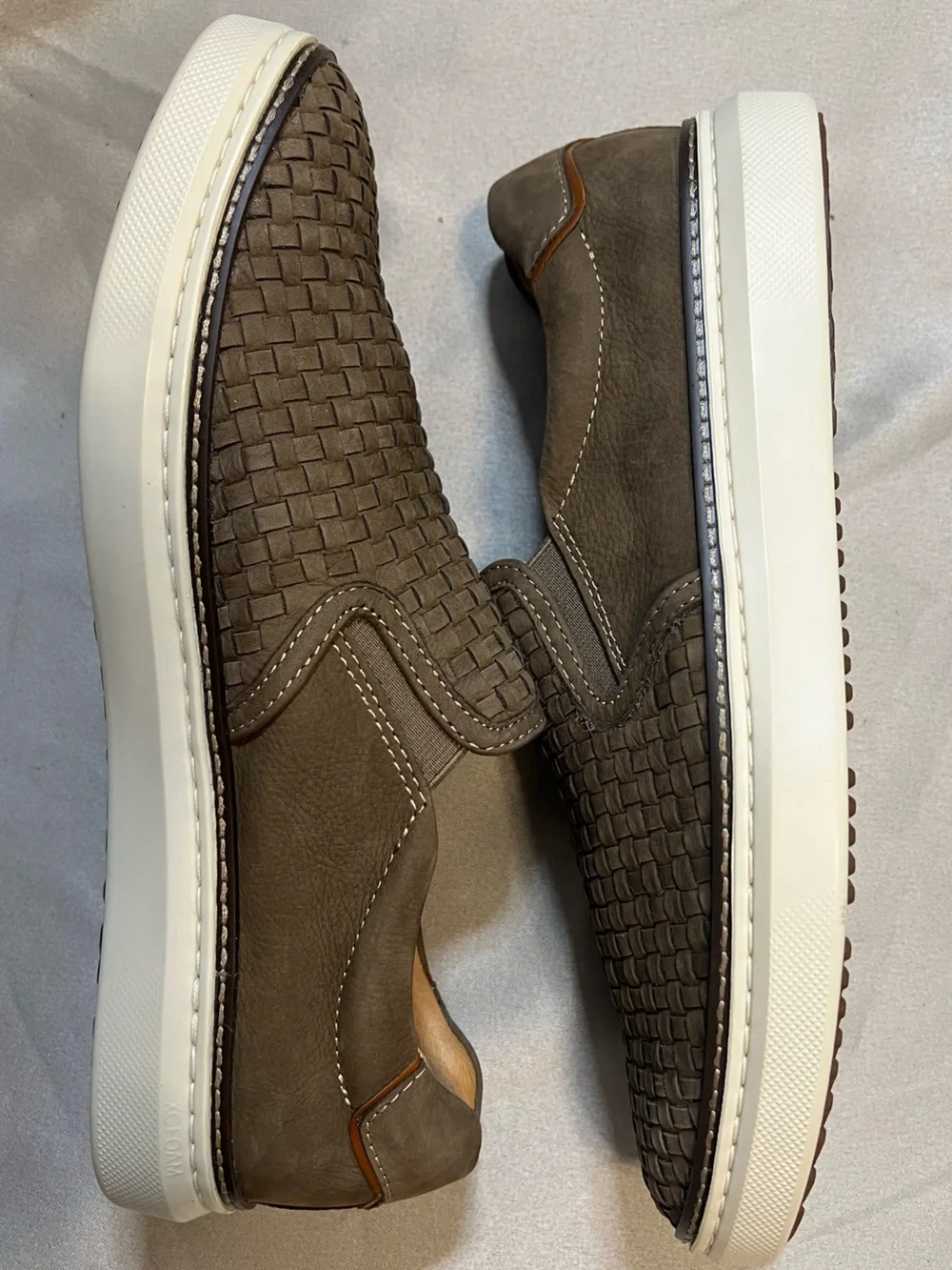 Johnston & Murphy McGuffey 2 Woven Slip-On Sneakers Taupe Nubuck XC4 XC Foam Men